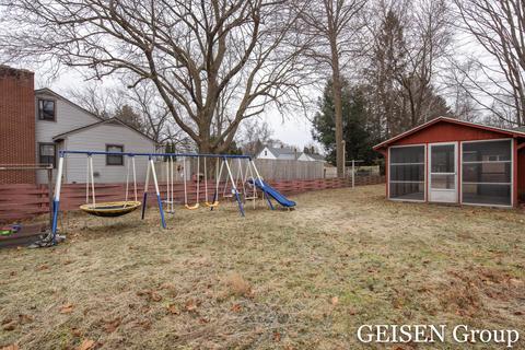 1004 S Broas St, Belding, MI 48809 photo 19