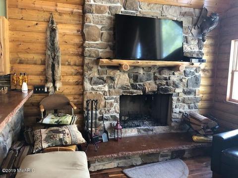 594 W 40th St, Baldwin, MI 49304 photo 9