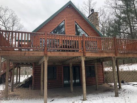 594 W 40th St, Baldwin, MI 49304 photo 1