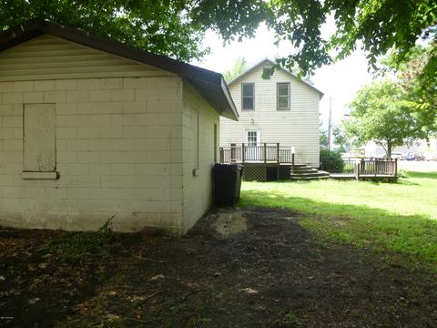 11 Maple St, Three Oaks, MI 49128 photo 17