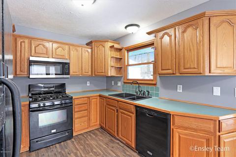 940 S Front St, Belding, MI 48809 photo 13