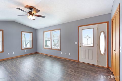 940 S Front St, Belding, MI 48809 photo 10