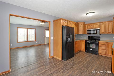 940 S Front St, Belding, MI 48809 photo 16