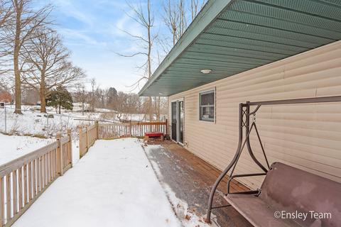 940 S Front St, Belding, MI 48809 photo 6