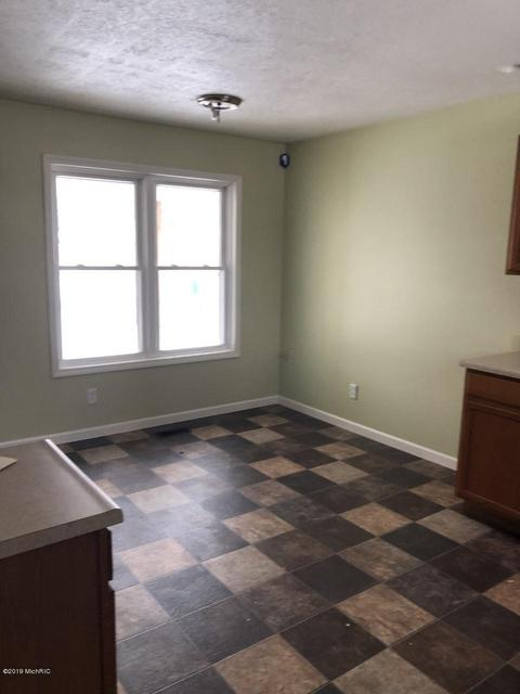 1107 Krum Ave, Three Rivers, MI 49093 photo 8