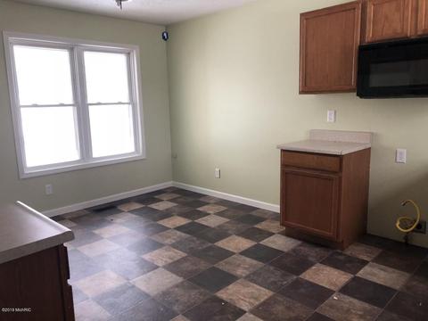 1107 Krum Ave, Three Rivers, MI 49093 photo 7