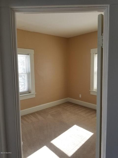 608 Orange St, Jackson, MI 49202 photo 9