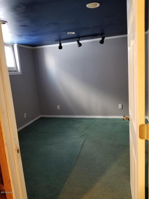 608 Orange St, Jackson, MI 49202 photo 17