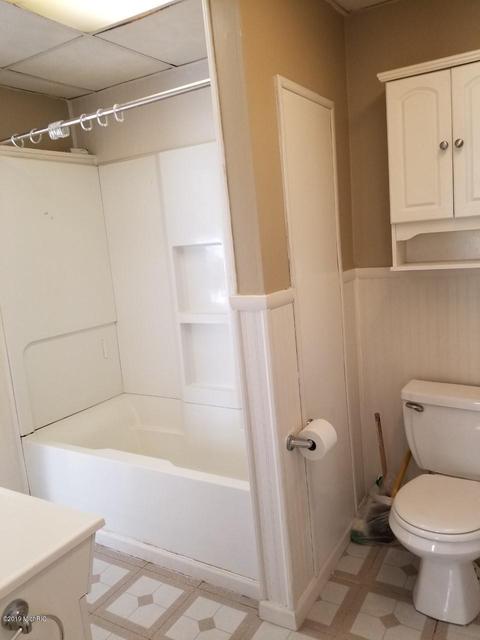 608 Orange St, Jackson, MI 49202 photo 11