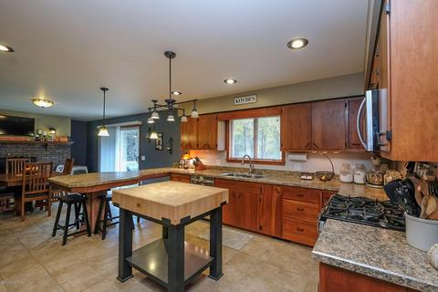 6374 E Ave, Richland, MI 49083 photo 3