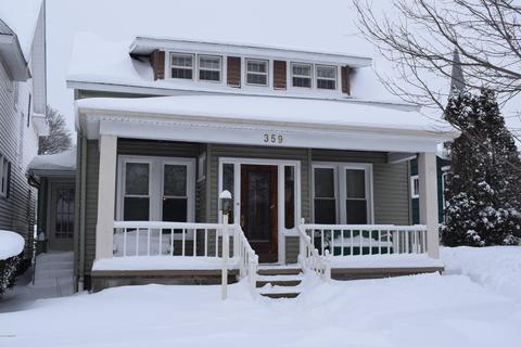 359 4th St, Manistee, MI 49660 photo 1