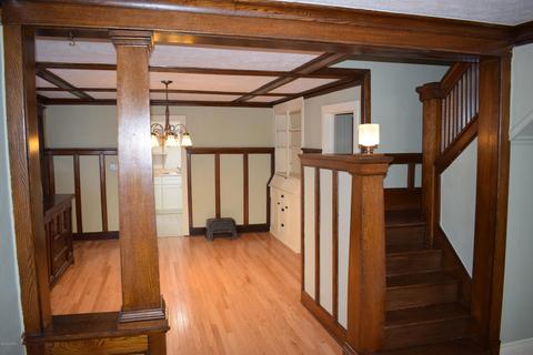 359 4th St, Manistee, MI 49660 photo 9