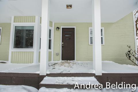 609 Charles St, Belding, MI 48809 photo 4