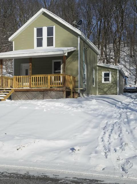 722 E Main St, Ionia, MI 48846 photo 1