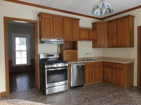 79 E Chicago St, Quincy, MI 49082 photo 4