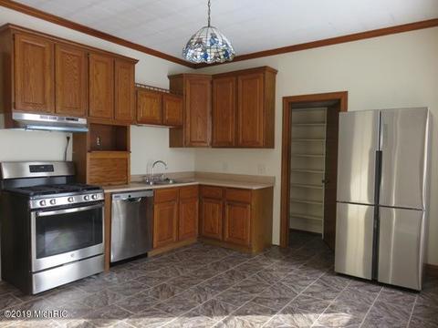 79 E Chicago St, Quincy, MI 49082 photo 3