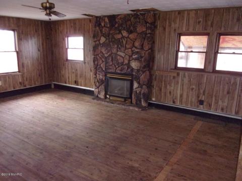 1640 2nd St, Plainwell, MI 49080 photo 5