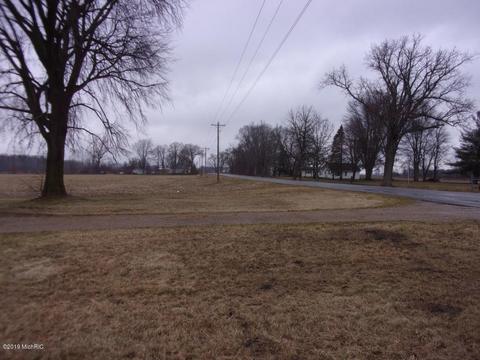 1640 2nd St, Plainwell, MI 49080 photo 2