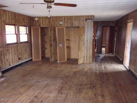 1640 2nd St, Plainwell, MI 49080 photo 6