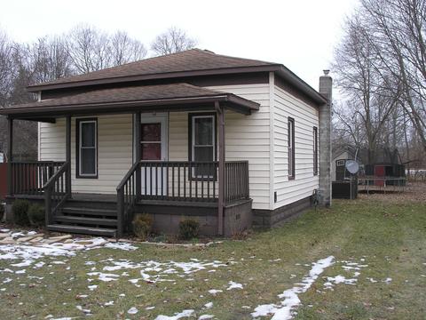1012 S Constantine St, Three Rivers, MI 49093 photo 1