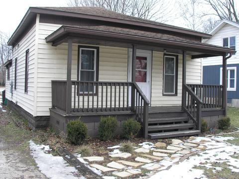 1012 S Constantine St, Three Rivers, MI 49093 photo 2