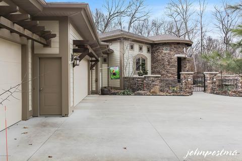 8305 Bolt Dr SE, Ada, MI 49301 photo 3
