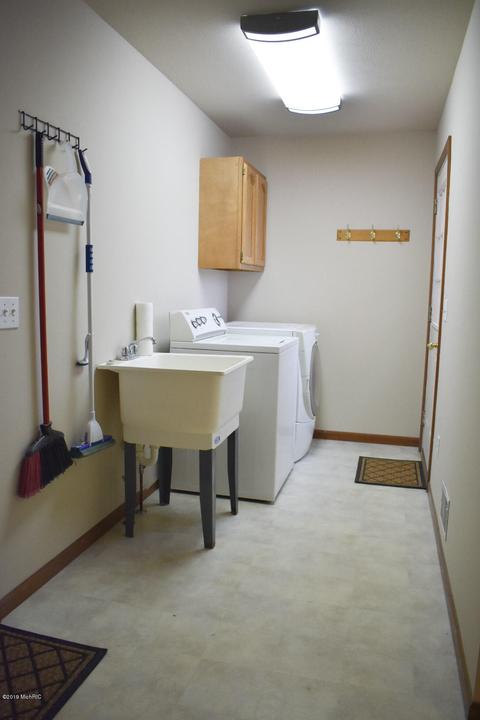24290 M60, Cassopolis, MI 49031 photo 36