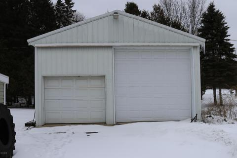 1027 E Main St, Fremont, MI 49412 photo 20