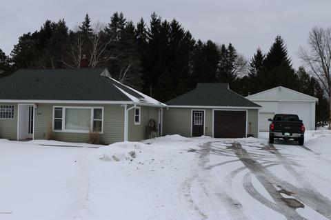 1027 E Main St, Fremont, MI 49412 photo 2