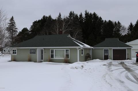 1027 E Main St, Fremont, MI 49412 photo 1