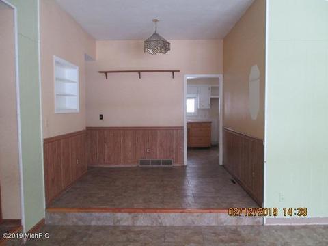 112 Pinecrest Rd, Whitehall, MI 49461 photo 10