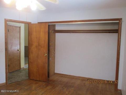 112 Pinecrest Rd, Whitehall, MI 49461 photo 21