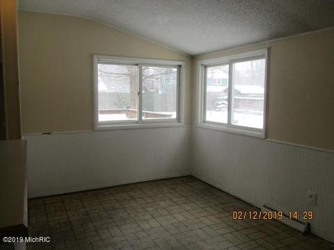 112 Pinecrest Rd, Whitehall, MI 49461 photo 15