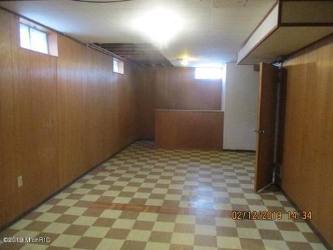 112 Pinecrest Rd, Whitehall, MI 49461 photo 30