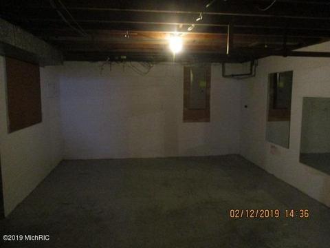 112 Pinecrest Rd, Whitehall, MI 49461 photo 35