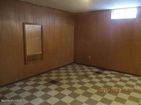 112 Pinecrest Rd, Whitehall, MI 49461 photo 29