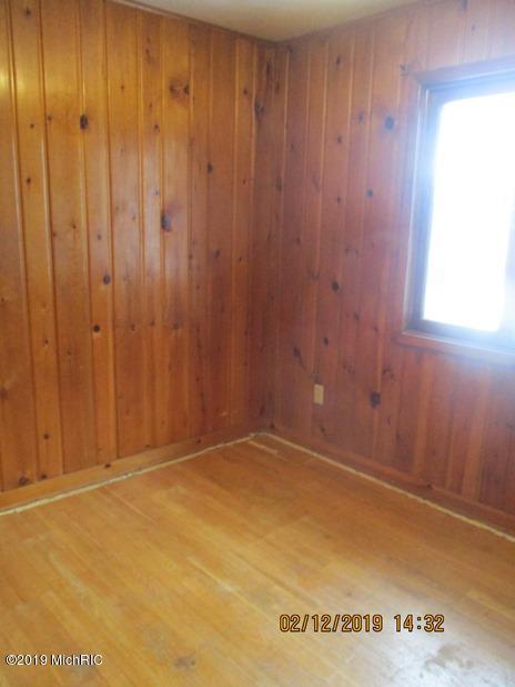 112 Pinecrest Rd, Whitehall, MI 49461 photo 23