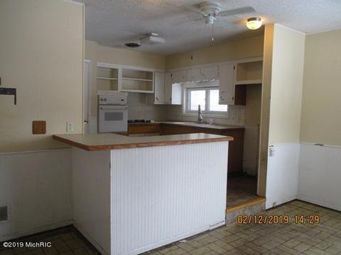 112 Pinecrest Rd, Whitehall, MI 49461 photo 12