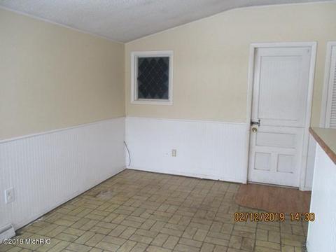112 Pinecrest Rd, Whitehall, MI 49461 photo 16