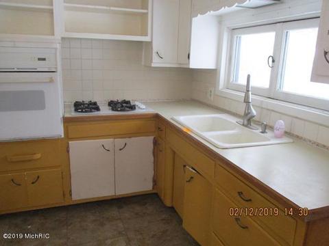 112 Pinecrest Rd, Whitehall, MI 49461 photo 13