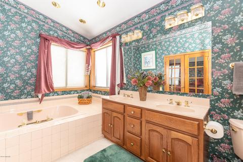 431 Midlakes Blvd, Plainwell, MI 49080 photo 46