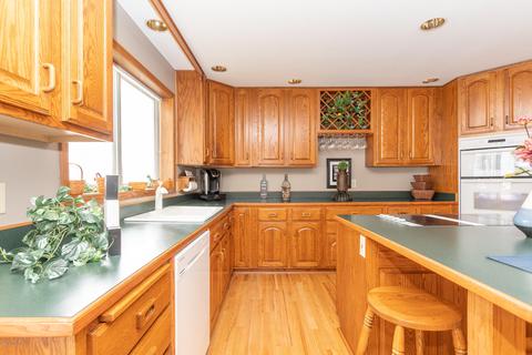 431 Midlakes Blvd, Plainwell, MI 49080 photo 27