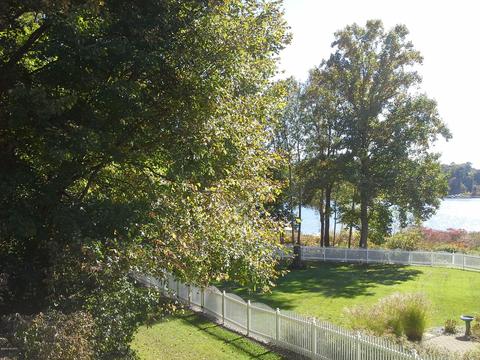 431 Midlakes Blvd, Plainwell, MI 49080 photo 7