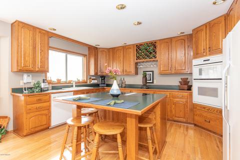 431 Midlakes Blvd, Plainwell, MI 49080 photo 26