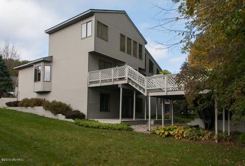 431 Midlakes Blvd, Plainwell, MI 49080 photo 10