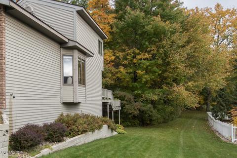 431 Midlakes Blvd, Plainwell, MI 49080 photo 14