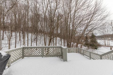 431 Midlakes Blvd, Plainwell, MI 49080 photo 8