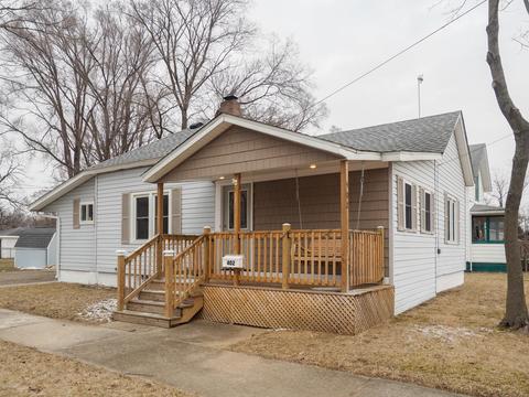 402 6th Ave, Three Rivers, MI 49093 photo 2
