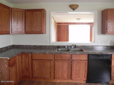 28648 Hackman Rd, Sturgis, MI 49091 photo 6
