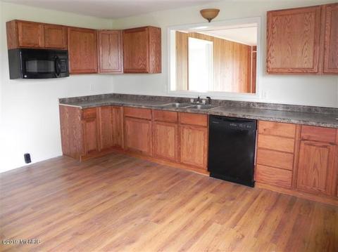 28648 Hackman Rd, Sturgis, MI 49091 photo 5
